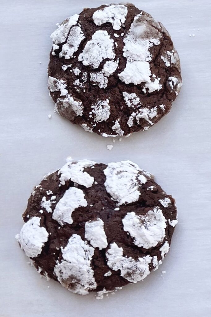 Vegan Chocolate Crinkle Cookies Close