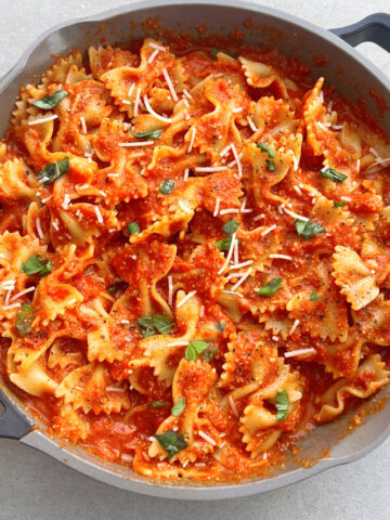 Fire Roasted Red Pepper Pasta Pan