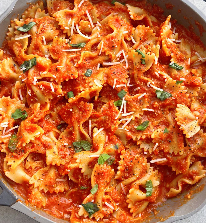 Fire Roasted Red Pepper Pasta Pan