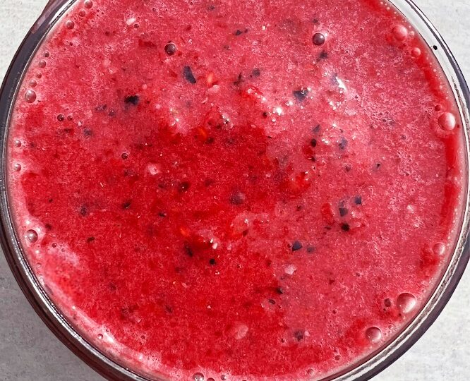 Triple Berry Smoothie (Vegan!)